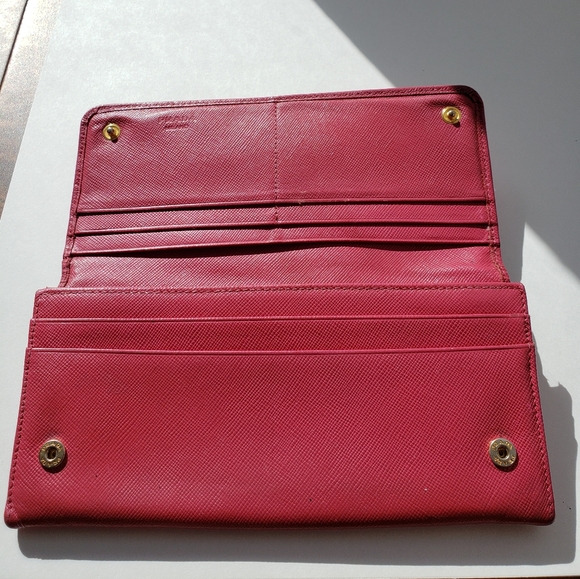 Authentic Prada Saffiano Large Wallet, Pink - Picture 3 of 16
